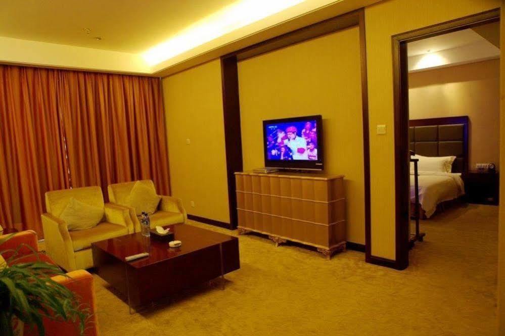 Phoenix Grand Hotel Fenghuang Εξωτερικό φωτογραφία