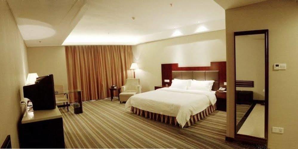 Phoenix Grand Hotel Fenghuang Εξωτερικό φωτογραφία